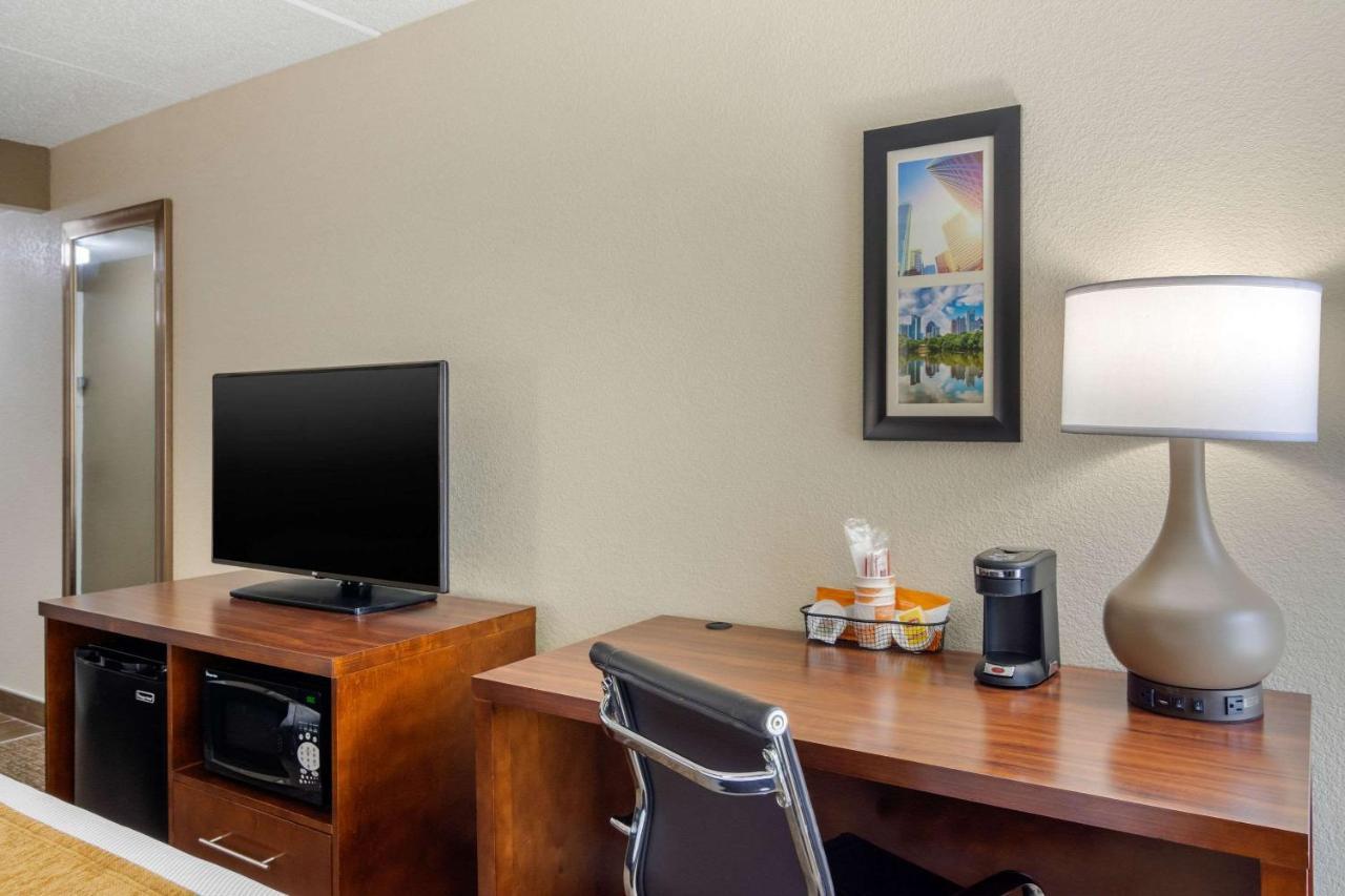 Comfort Inn Atlanta Airport Cheeko Manor Bagian luar foto