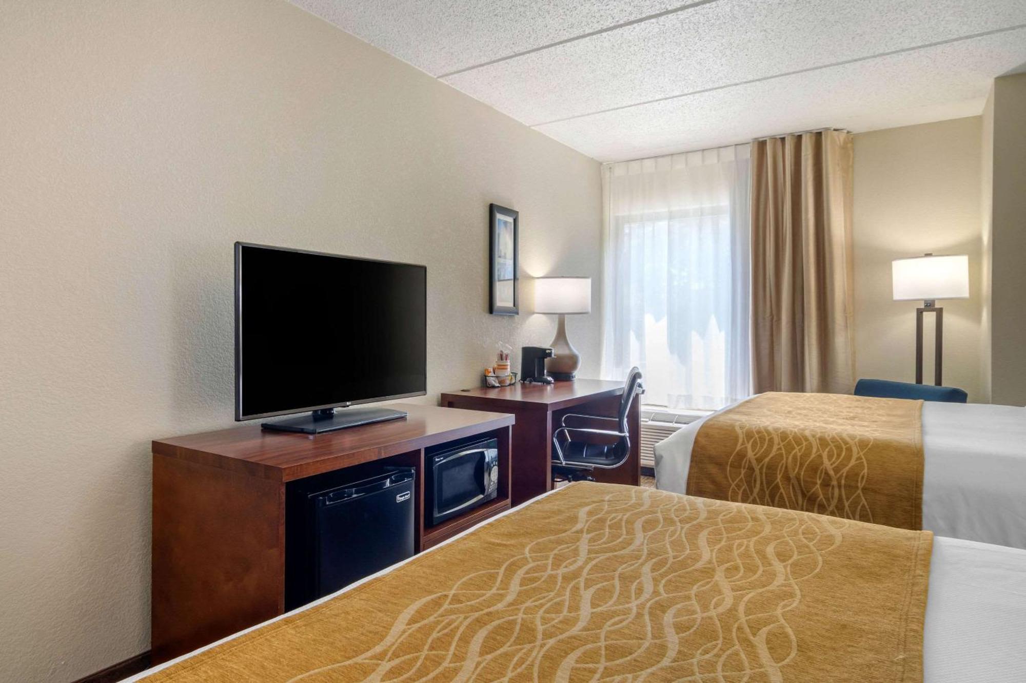 Comfort Inn Atlanta Airport Cheeko Manor Bagian luar foto